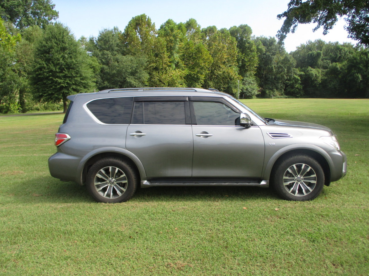 Used 2020 Nissan Armada SL w/ Premium Package image 1