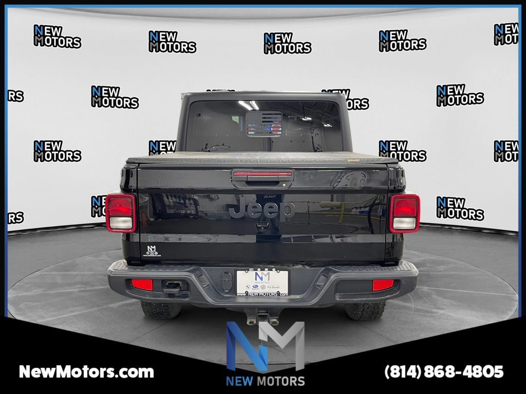 Used 2023 Jeep Gladiator Sport AWD/4WD image 4