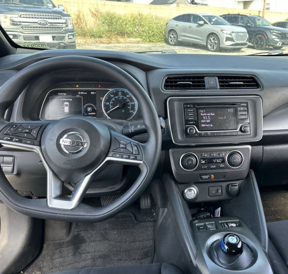 Used 2018 Nissan Leaf S w/ S Charge Package FWD image 12