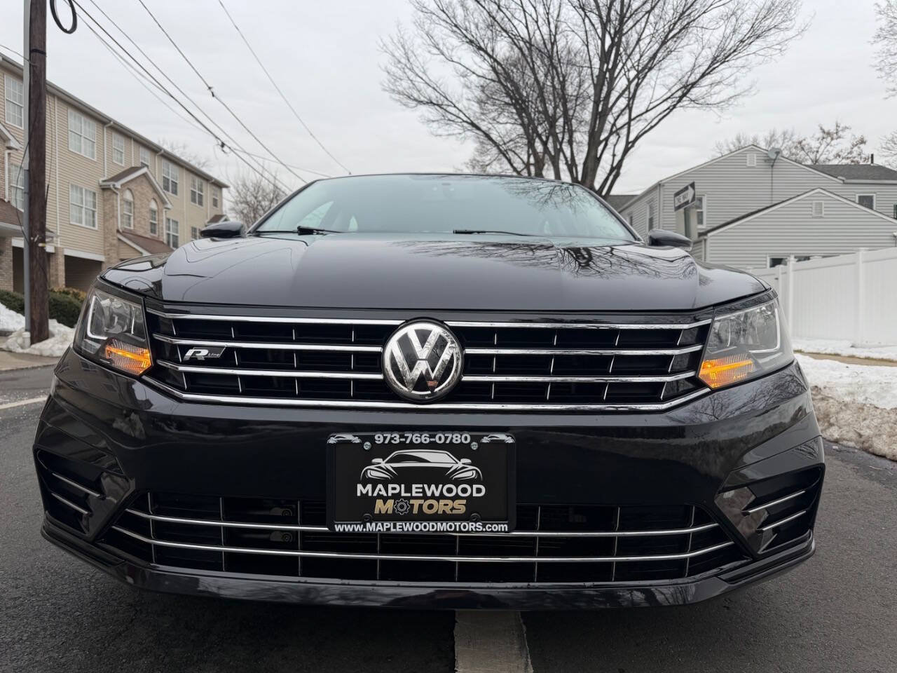 Used 2017 Volkswagen Passat 1.8T R-Line FWD image 3