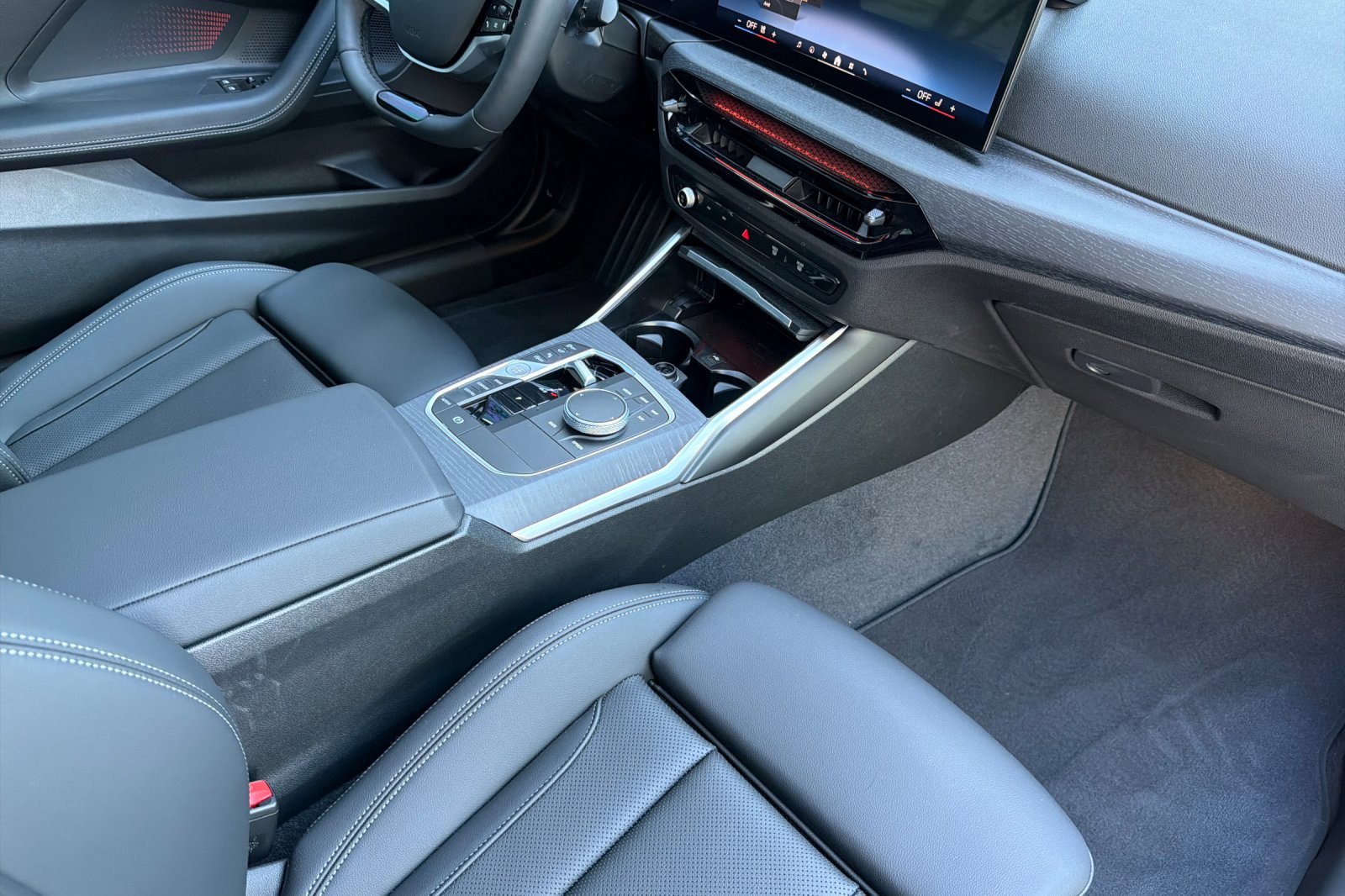 Used 2025 BMW 230i Coupe image 19