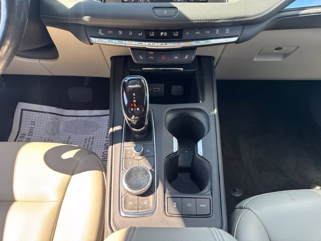 Used 2022 Cadillac XT4 Luxury w/ Cold Weather Package AWD/4WD image 20