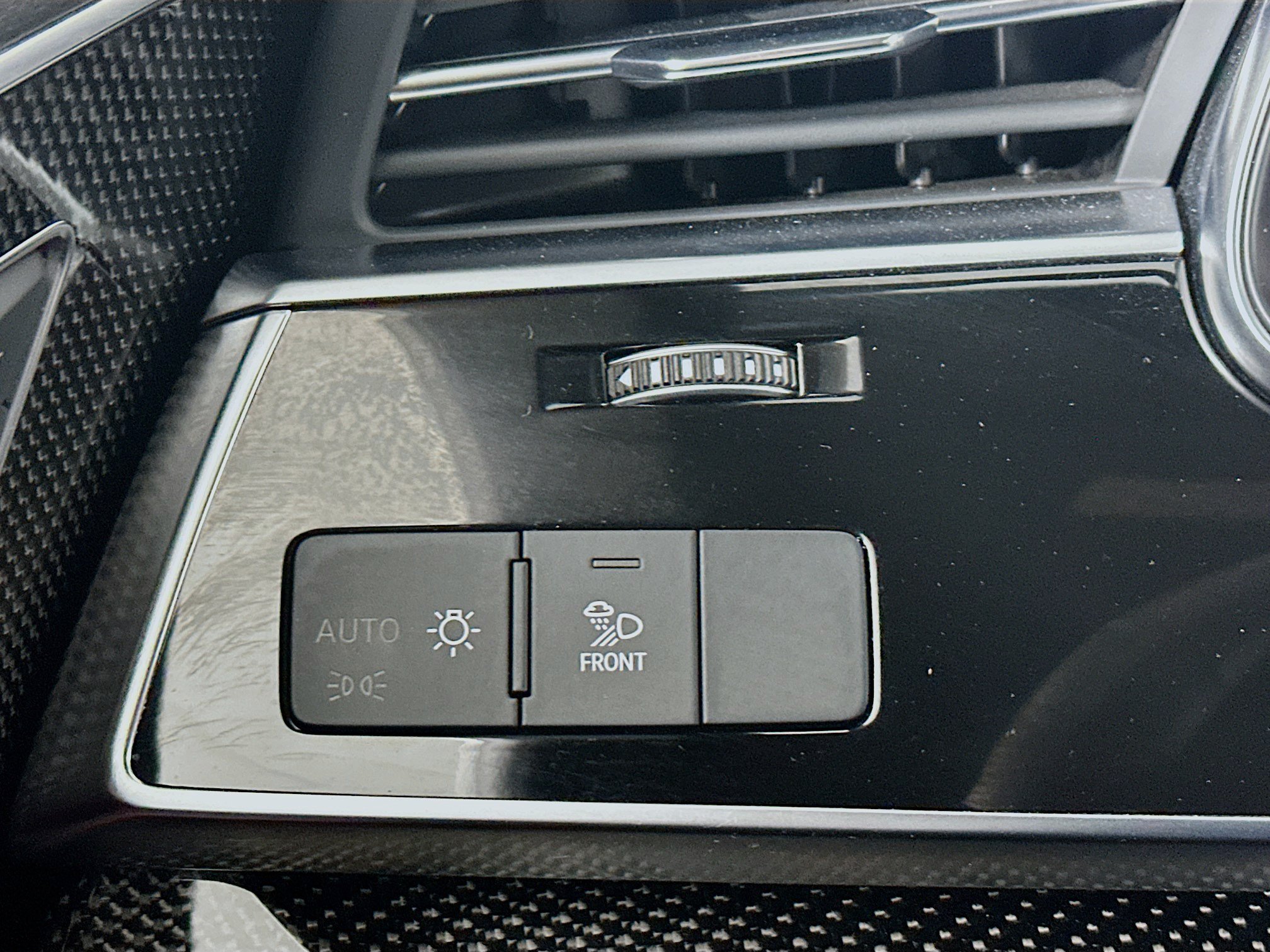 Used 2021 Audi SQ8 Premium Plus w/ Driver Assistance Package AWD/4WD image 16
