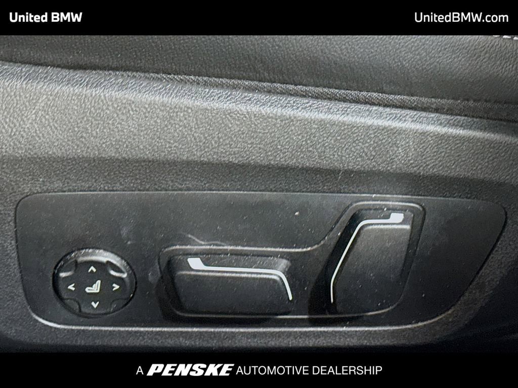 Certified 2025 BMW M340i Sedan RWD image 4