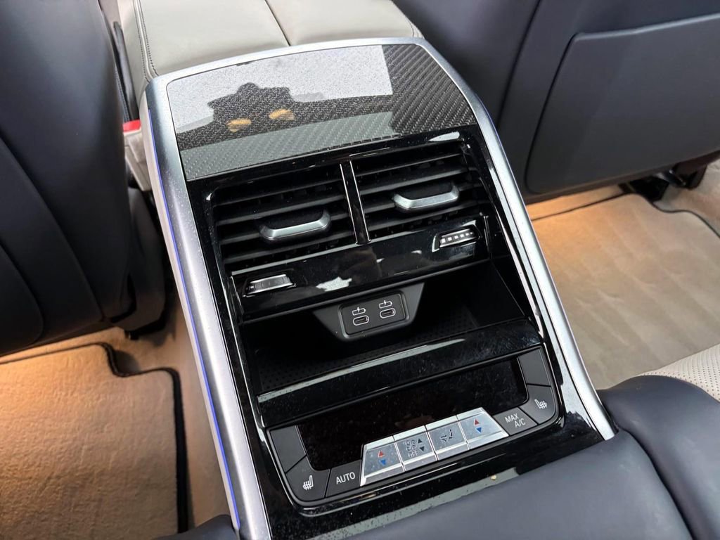 Used 2024 BMW M850i Gran Coupe xDrive image 33