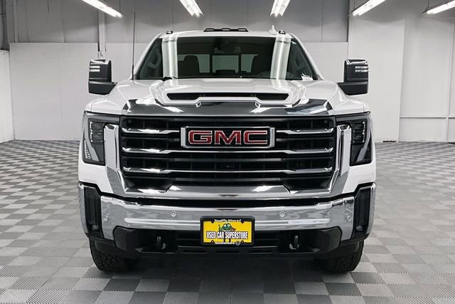 Used 2024 GMC Sierra 3500 SLT w/ SLT Premium Package AWD/4WD image 4