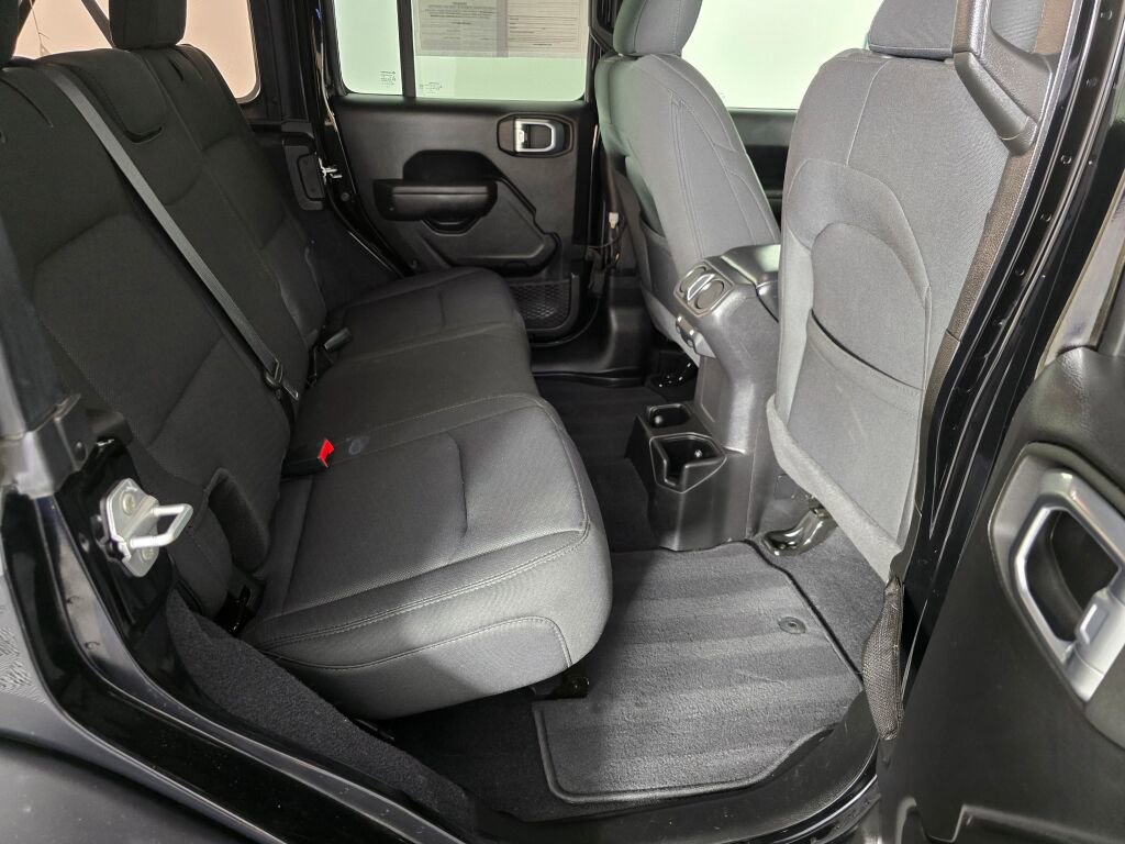 Used 2022 Jeep Wrangler Unlimited Sport image 36
