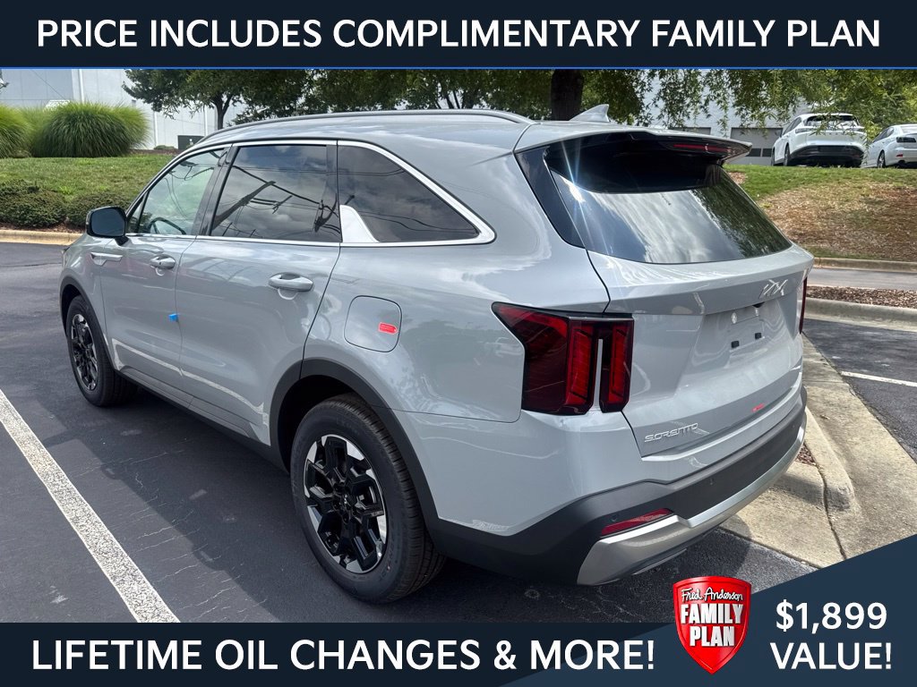 New 2026 Kia Sorento S w/ S Panoramic Sunroof Package FWD image 17