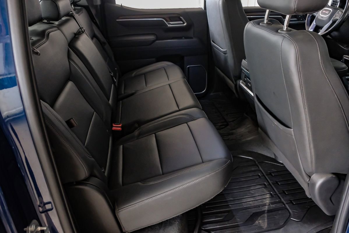 Used 2023 GMC Sierra 1500 SLT AWD/4WD image 34
