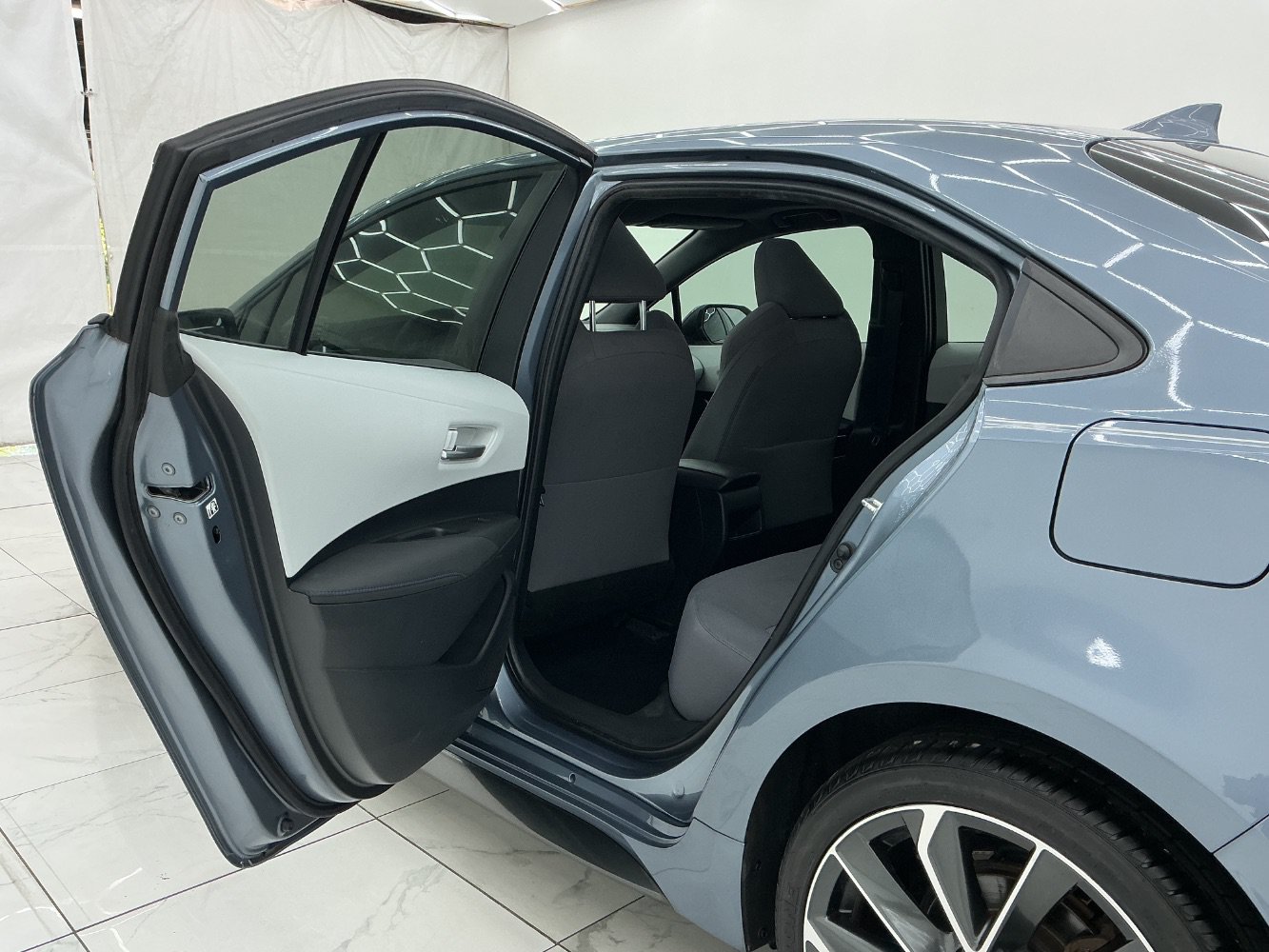 Used 2020 Toyota Corolla SE FWD image 22