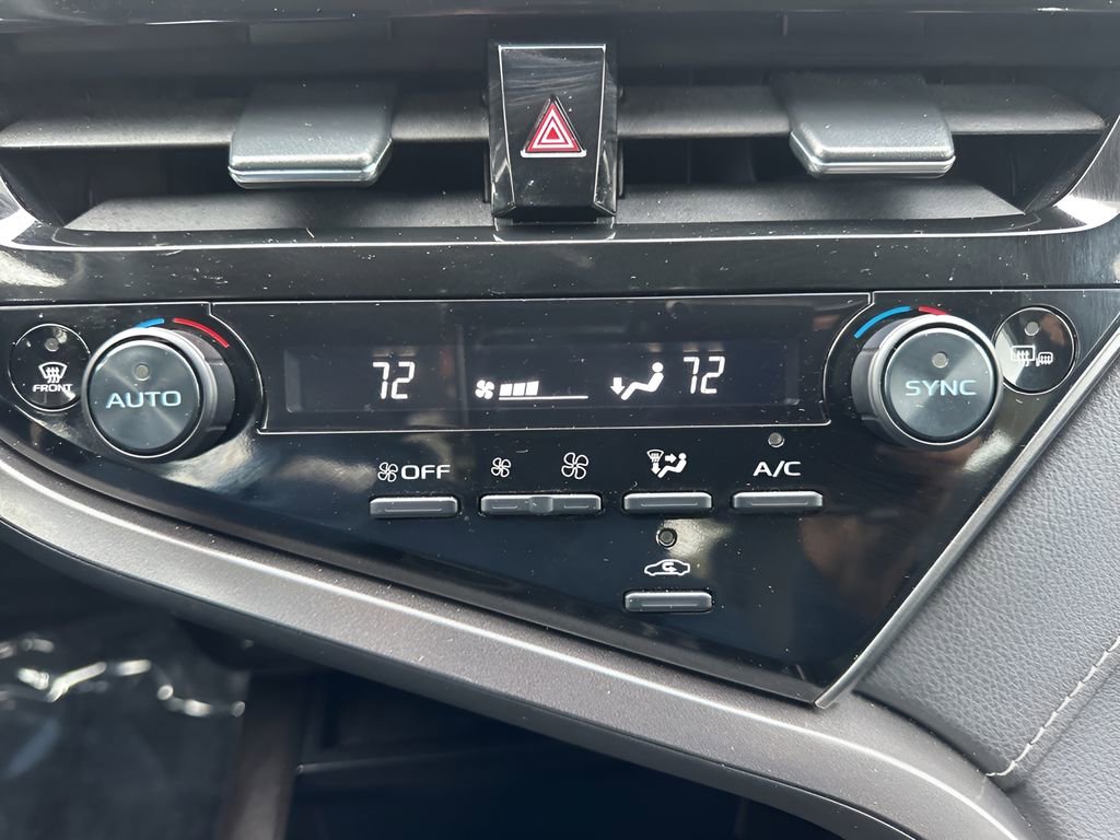 Used 2024 Toyota Camry SE image 18
