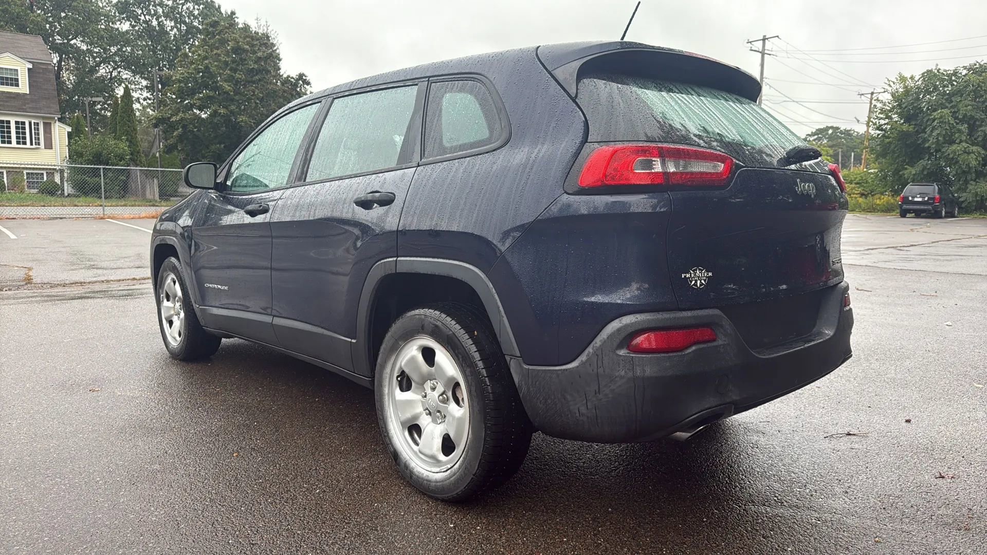 Used 2014 Jeep Cherokee Sport image 7