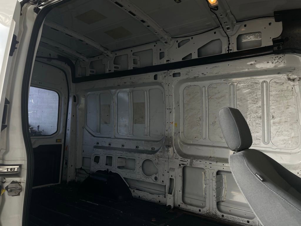 Used 2015 Ford Transit 250 148 High Roof RWD image 8