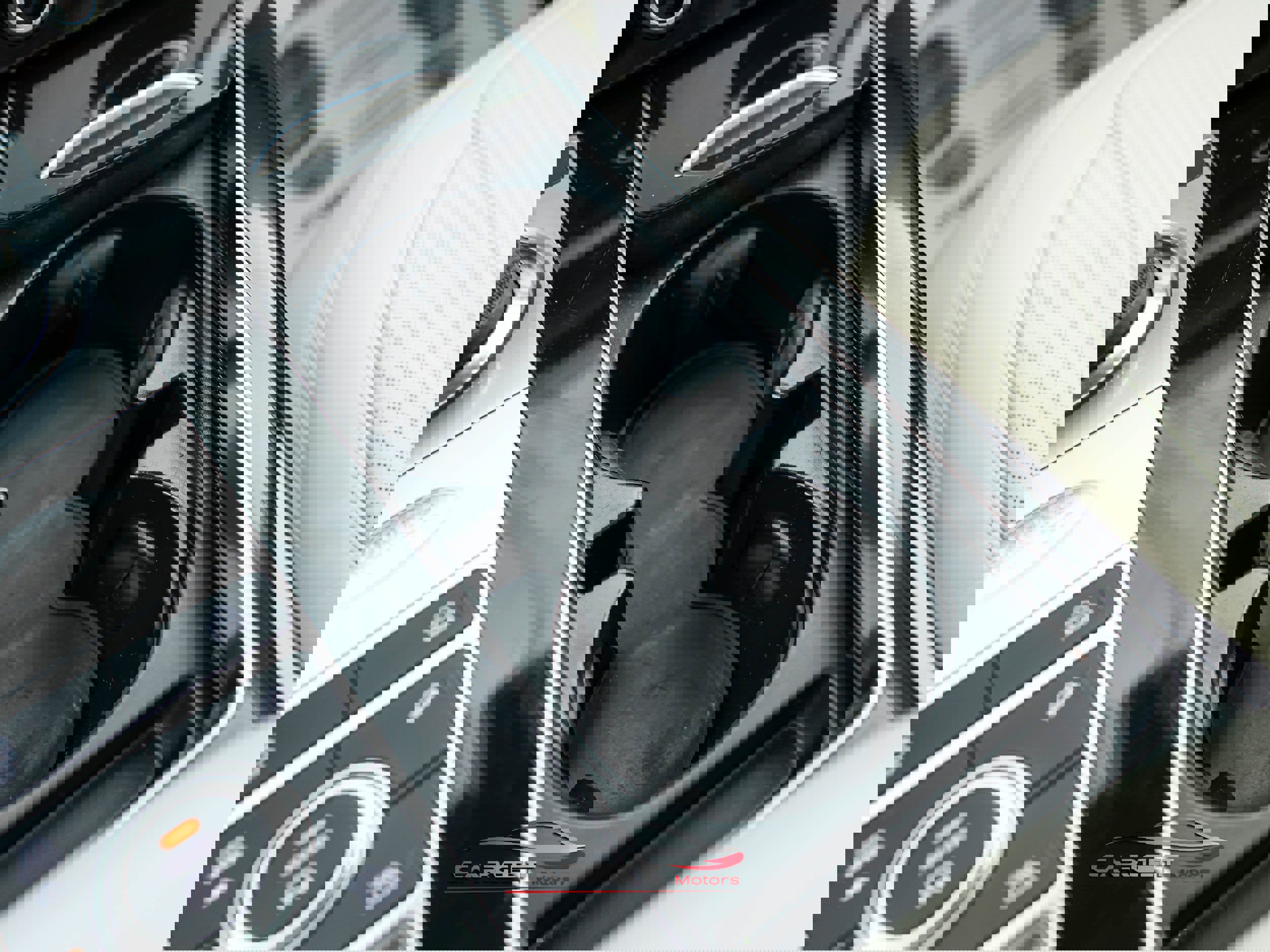 Used 2020 Land Rover Range Rover Long Wheelbase HSE image 39