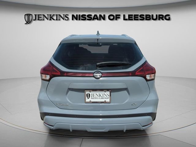 Certified 2023 Nissan Kicks SV FWD image 7