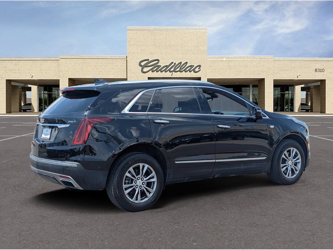 Certified 2023 Cadillac XT5 Premium Luxury w/ Technology Package AWD/4WD image 5
