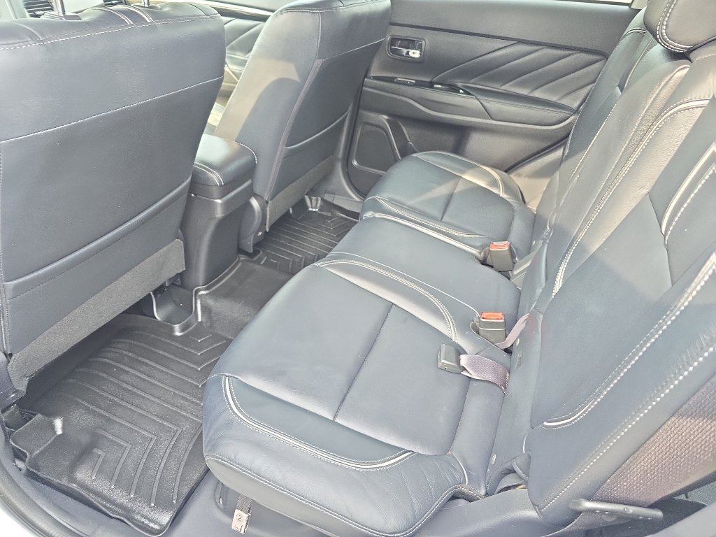 Used 2018 Mitsubishi Outlander SEL AWD/4WD image 20