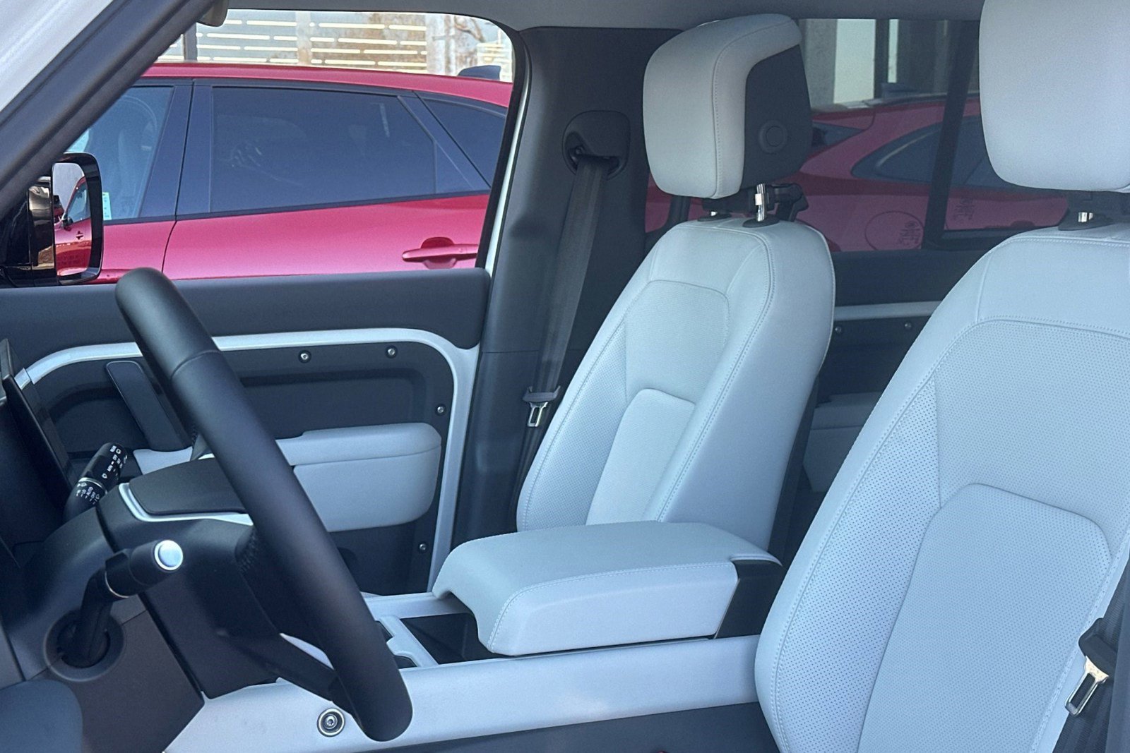 New 2026 Land Rover Defender 110 X-Dynamic SE image 6