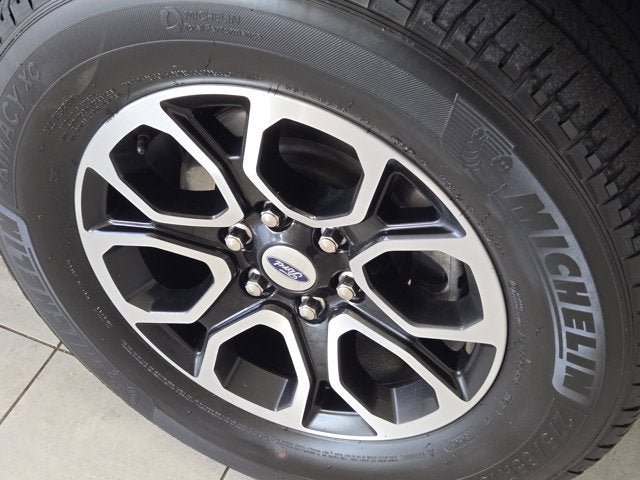 Used 2024 Ford Expedition Max XLT image 15