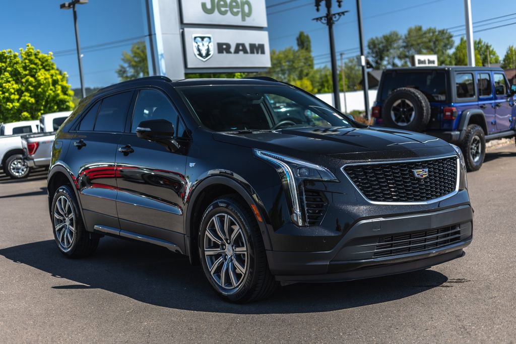 Used 2022 Cadillac XT4 Sport w/ Enhanced Visibility Package AWD/4WD image 6