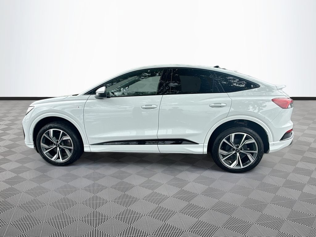 Used 2023 Audi Q4 e-tron Premium Plus w/ Premium Plus AWD/4WD image 4