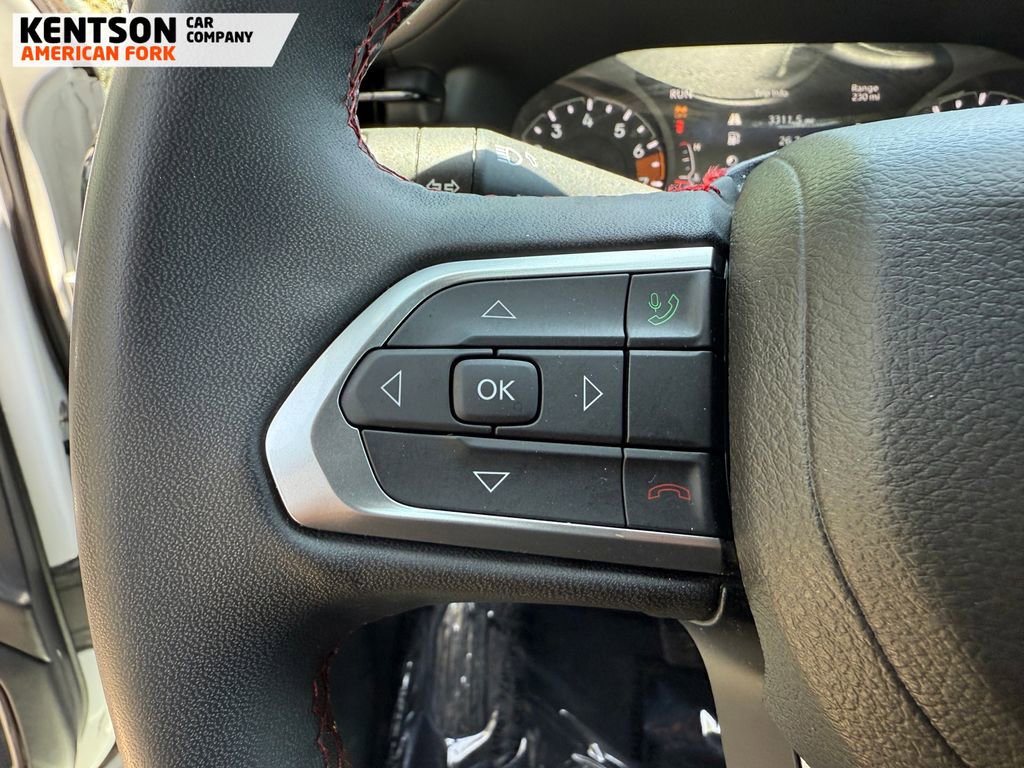 Used 2023 Jeep Compass Trailhawk image 20