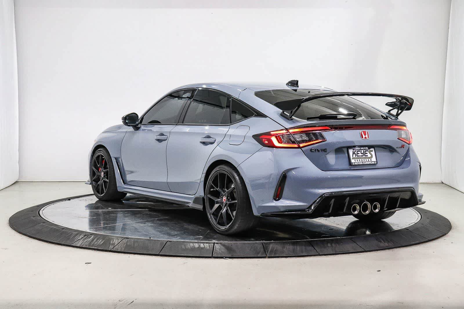Used 2024 Honda Civic Type R image 2