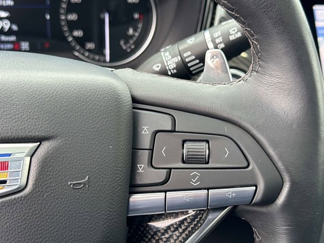 Used 2025 Cadillac XT6 Sport w/ LPO, Floor Liner Package image 27