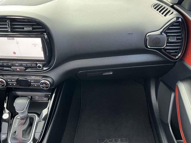 Used 2023 Kia Soul GT-Line image 19