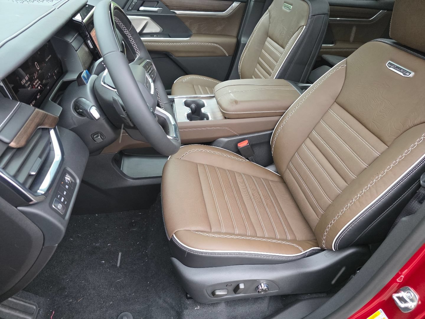 New 2026 GMC Acadia Denali Ultimate AWD/4WD image 27