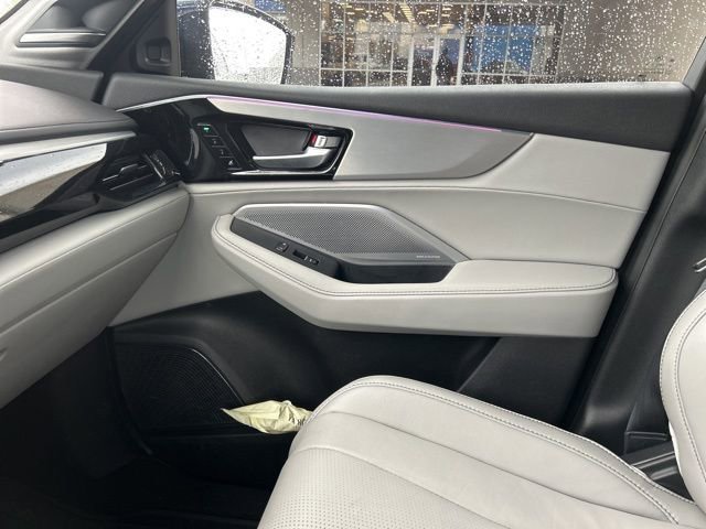 Used 2025 Acura MDX w/ Technology Package image 9
