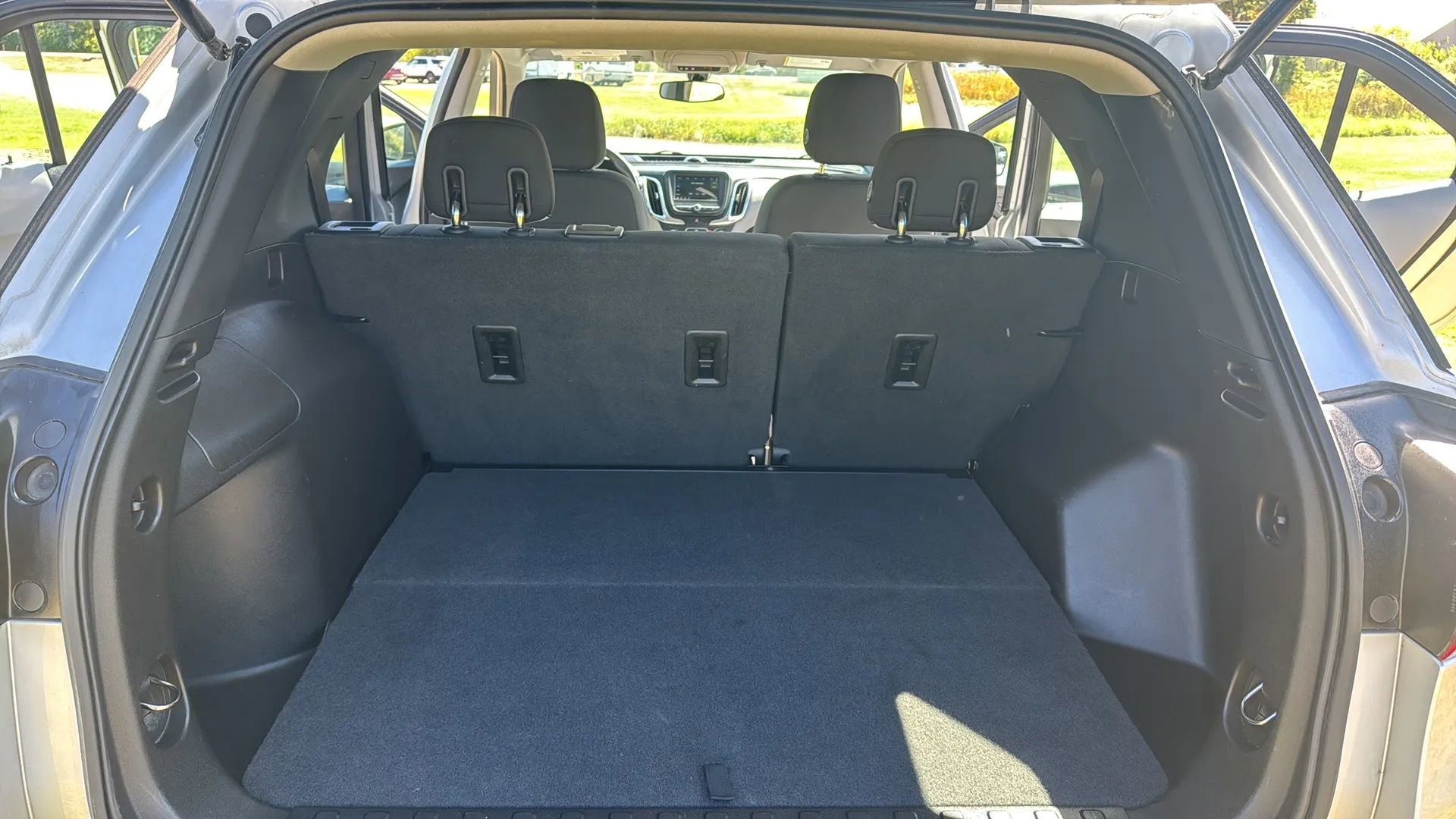 Used 2019 Chevrolet Equinox LS image 15