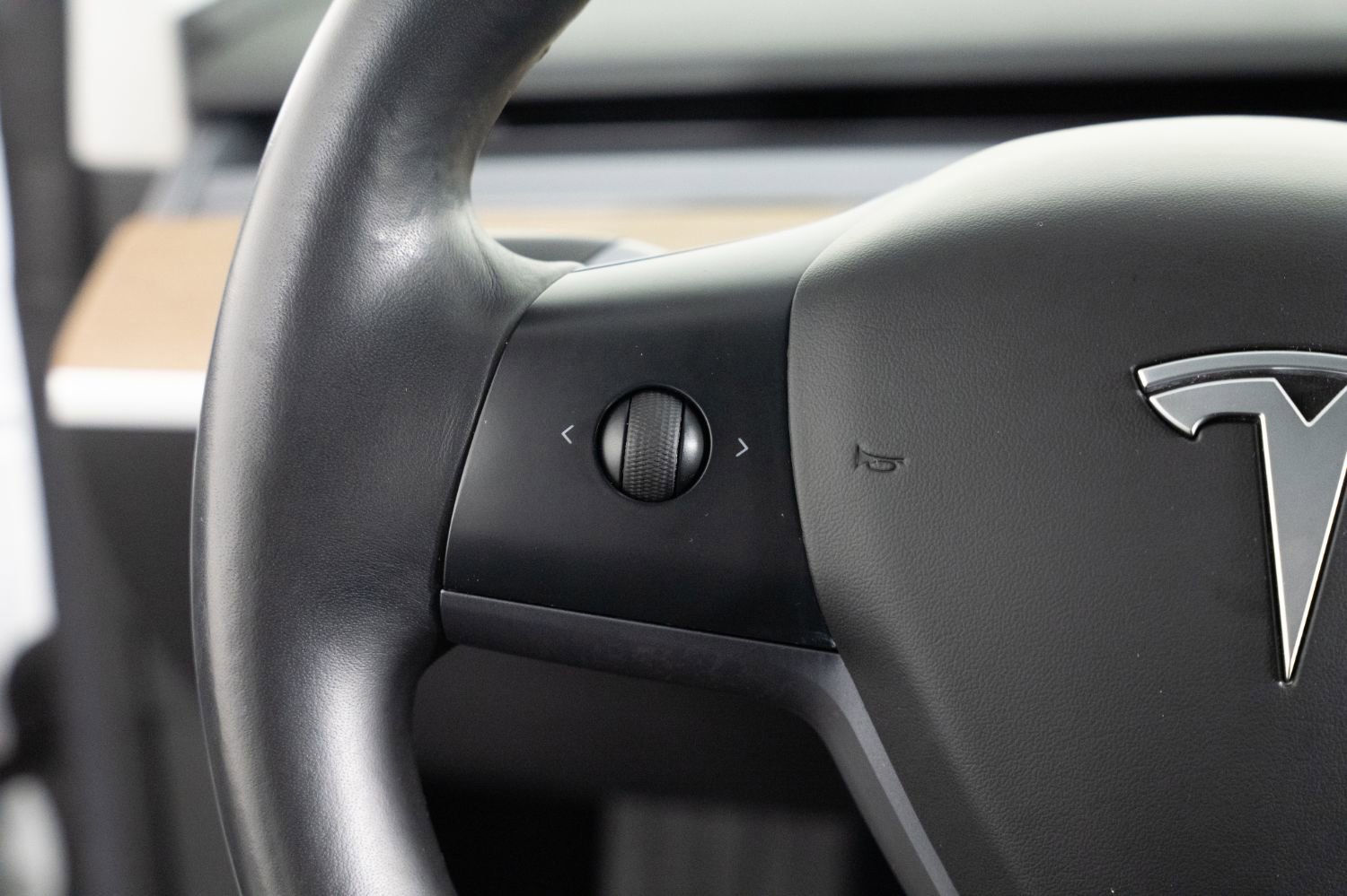 Used 2018 Tesla Model 3 Long Range image 33