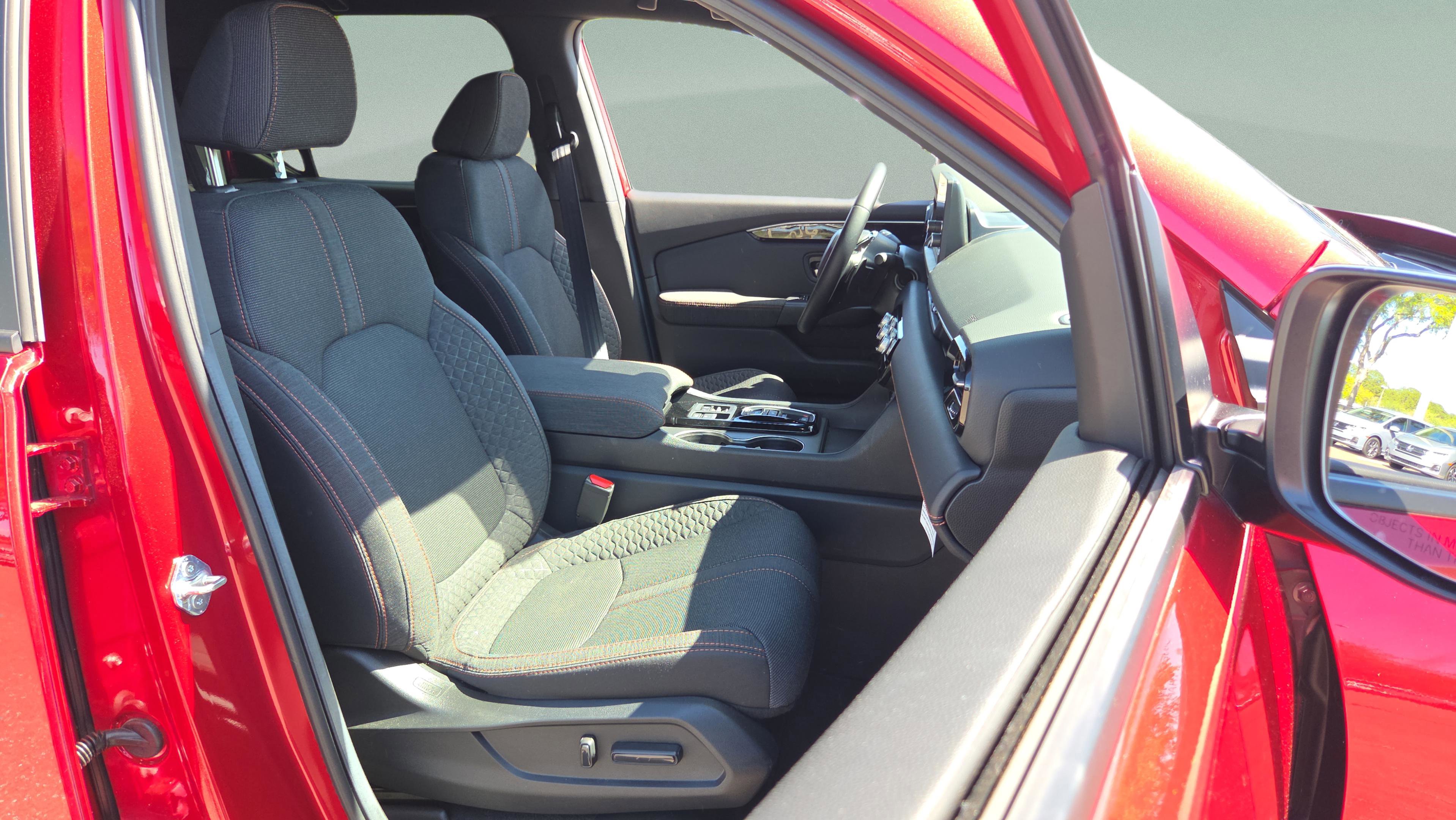 Used 2025 Honda Pilot Sport image 20