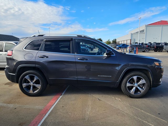 Used 2019 Jeep Cherokee Limited image 4