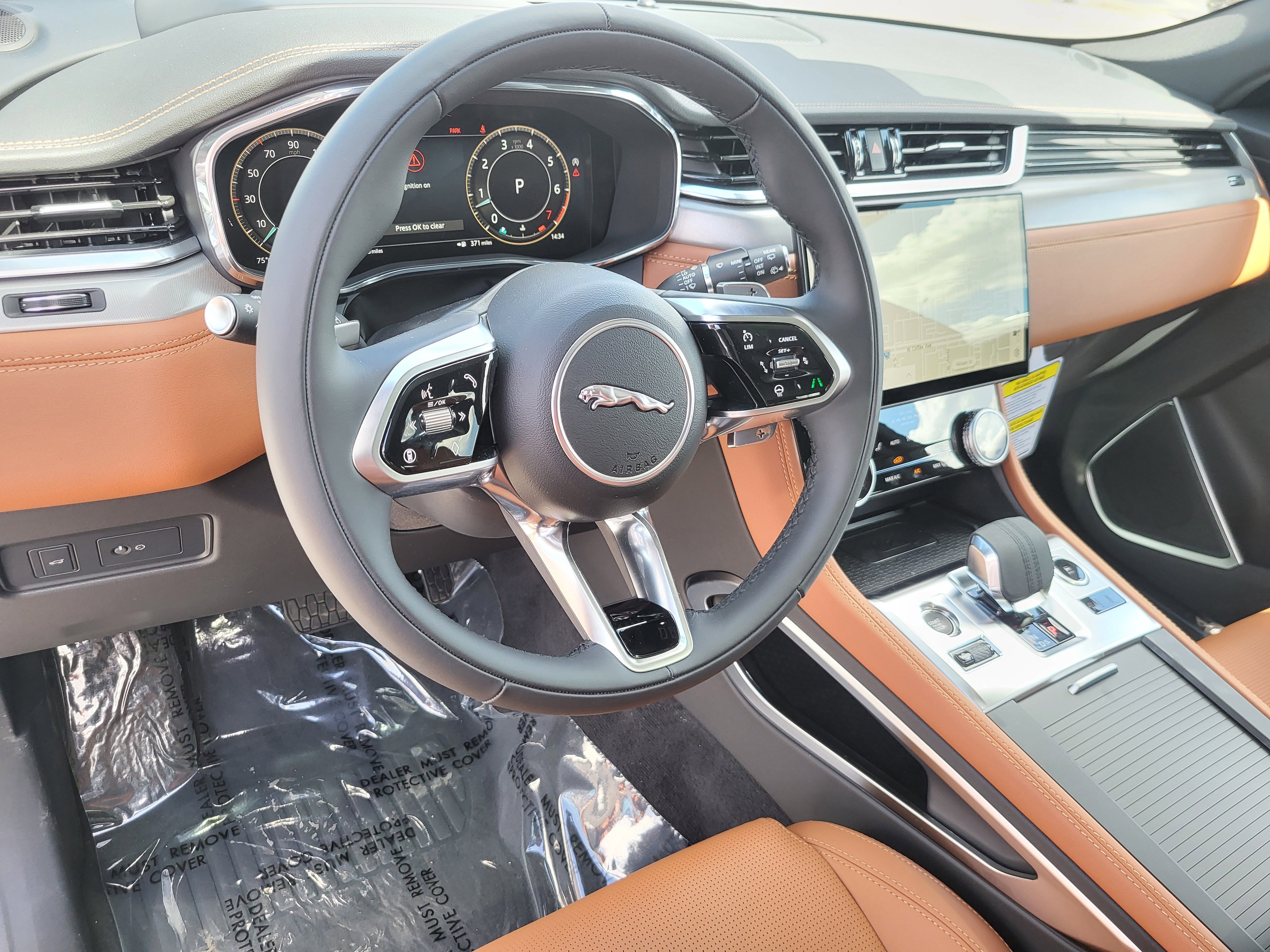 New 2026 Jaguar F-PACE R-Dynamic S image 16