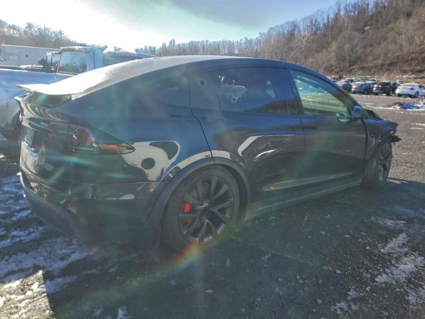 Used 2024 Tesla Model X Plaid image 5