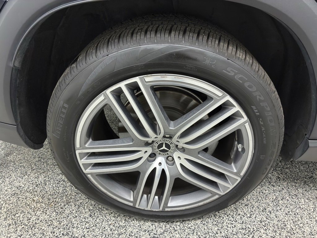 Used 2022 Mercedes-Benz GLS 450 4MATIC image 14