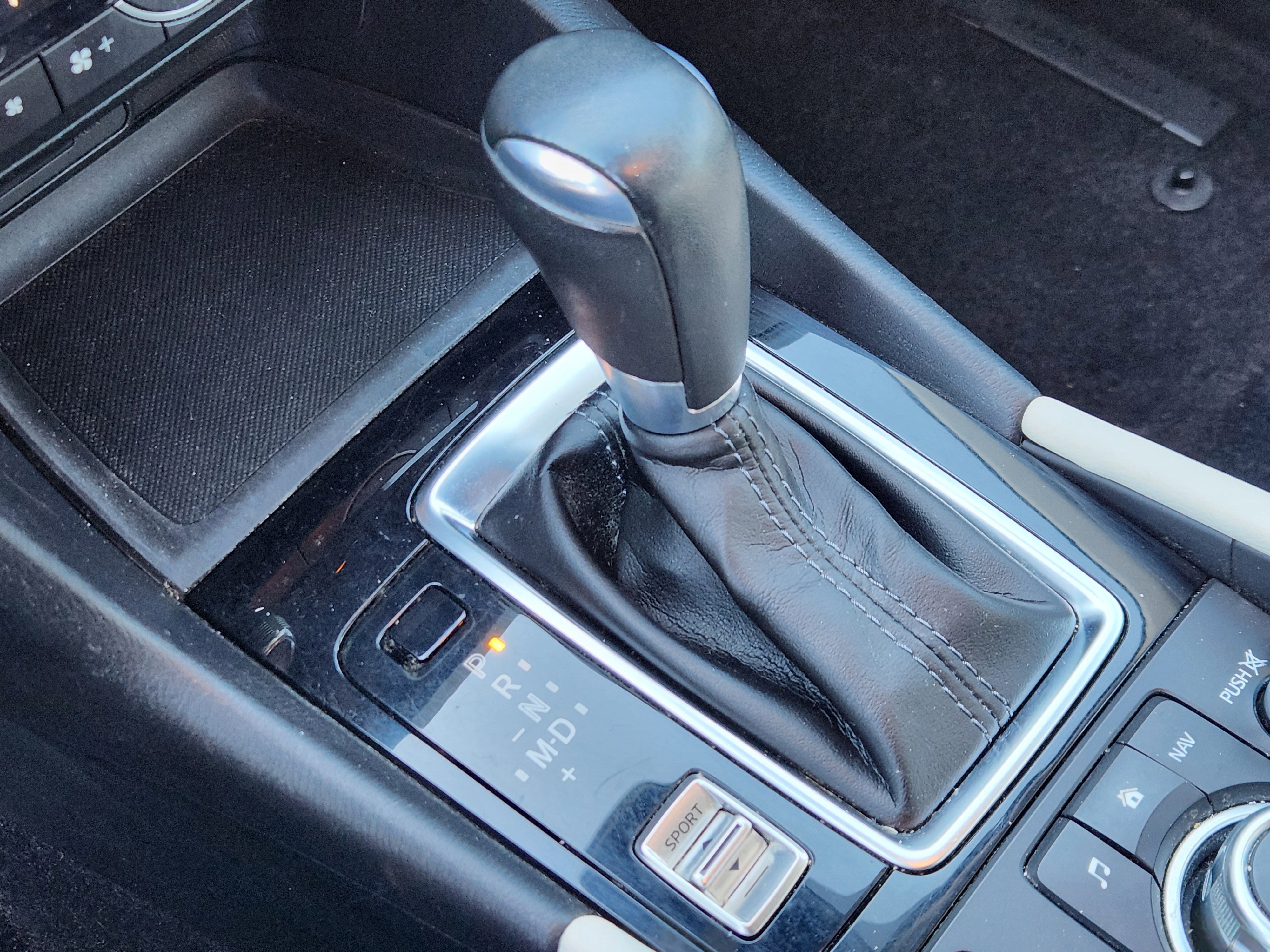 Used 2018 MAZDA MAZDA3 Grand Touring w/ Premium Equipment Package image 13