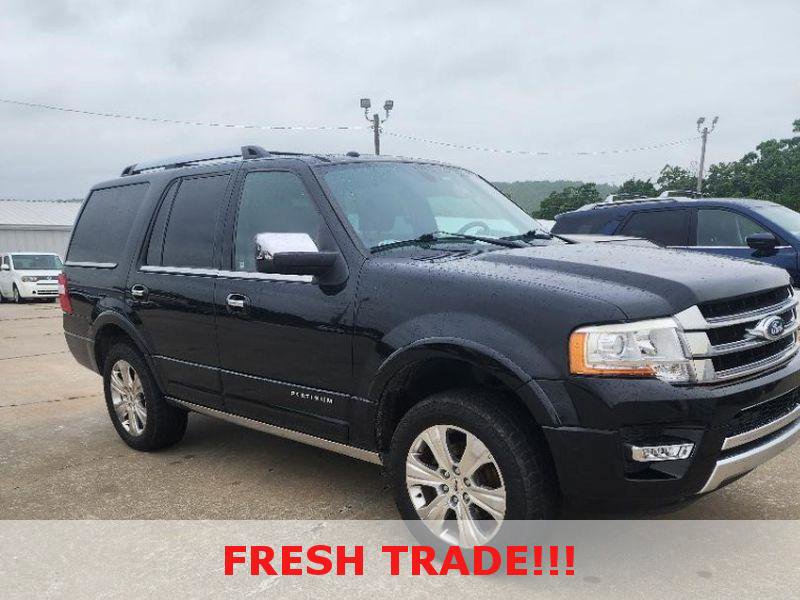 Used 2015 Ford Expedition Platinum RWD image 2