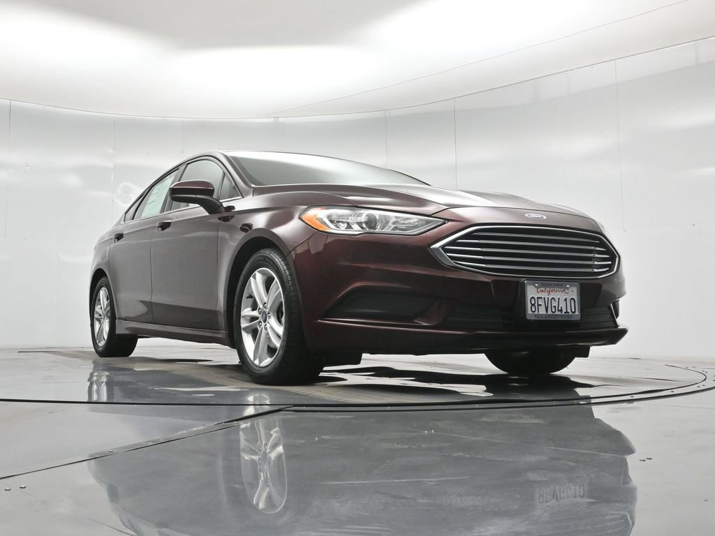 Certified 2018 Ford Fusion SE w/ Fusion SE Technology Package image 46