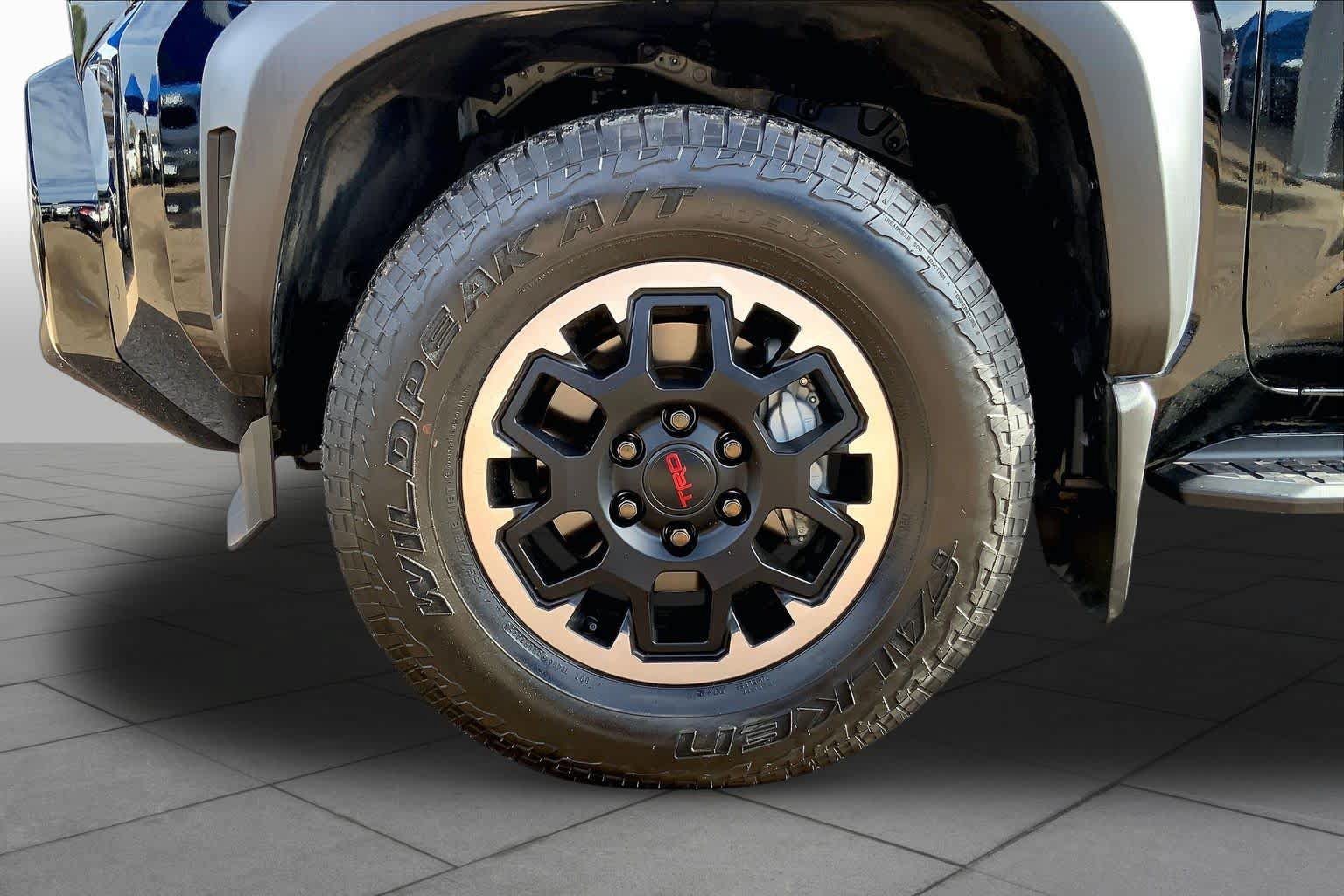 Used 2025 Toyota 4Runner TRD Off-Road Premium w/ Tow Technology Package AWD/4WD image 11