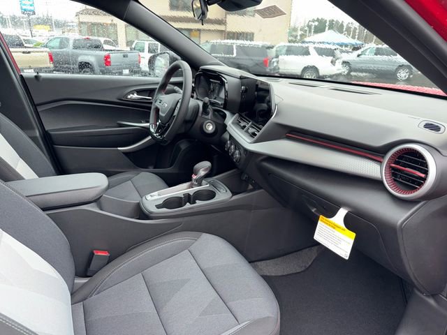 New 2026 Chevrolet Trax RS w/ Driver Confidence Package FWD image 30