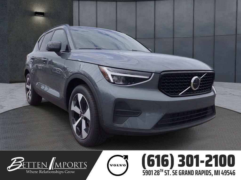 New 2026 Volvo XC40 B5 Core w/ Protection Package Premier