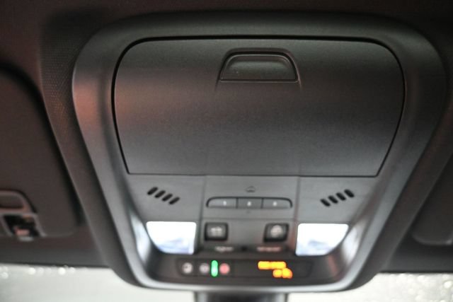 Used 2022 Chevrolet Blazer RS w/ Enhanced Convenience Package AWD/4WD image 33