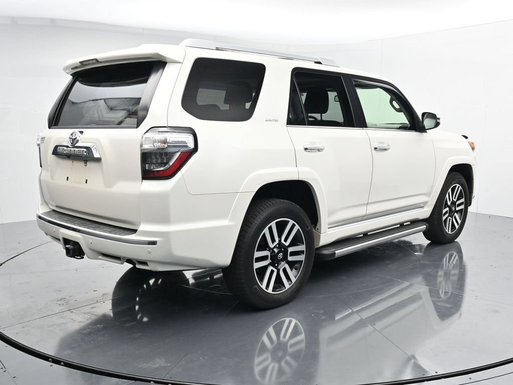 Used 2017 Toyota 4Runner Limited AWD/4WD image 7