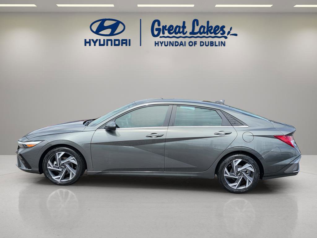 Used 2024 Hyundai Elantra SEL w/ Convenience Package FWD image 2