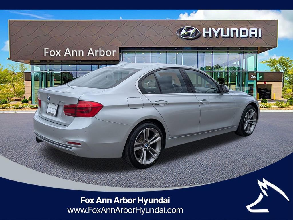 Used 2018 BMW 330i xDrive Sedan w/ Premium Package AWD/4WD image 5