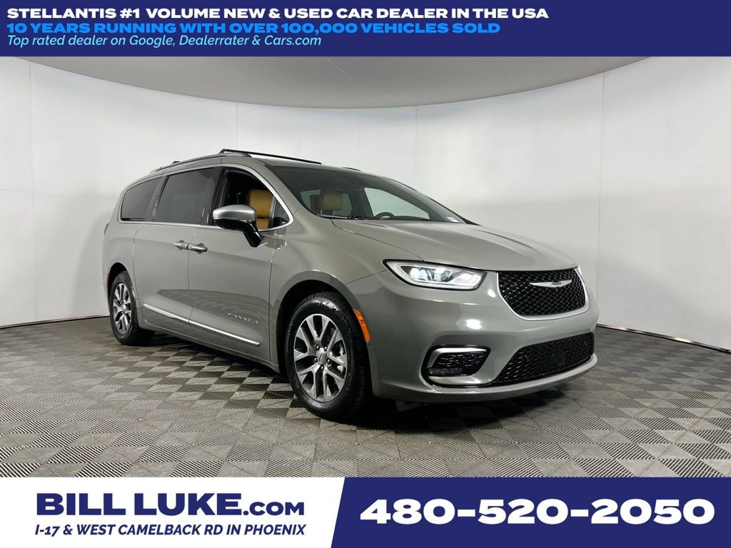 Used 2023 Chrysler Pacifica Pinnacle