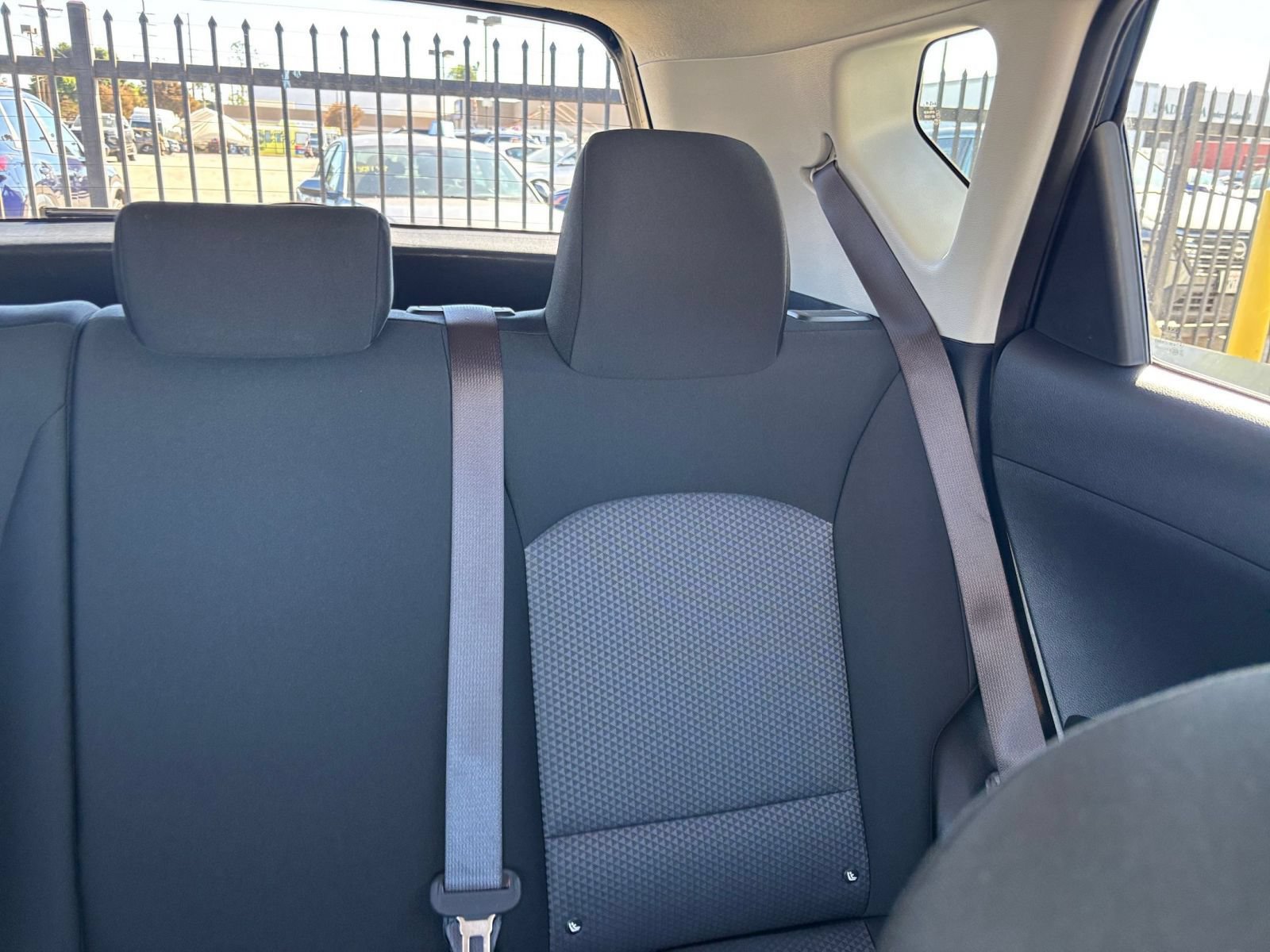 Used 2025 Kia Soul LX w/ LX Technology Package FWD image 36